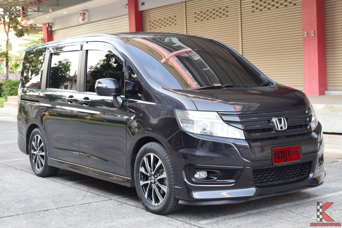 Honda stepwgn spada rp3