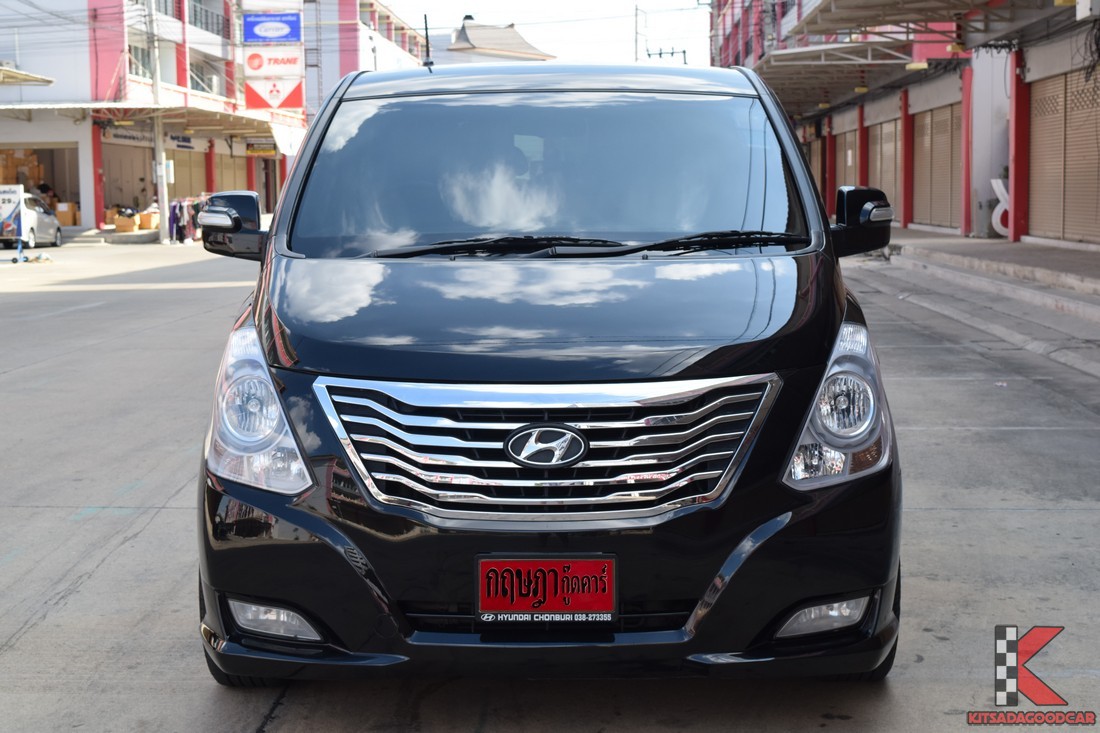 รถม อสอง Hyundai Grand Starex 2 5 ป 15 Vip Wagon At