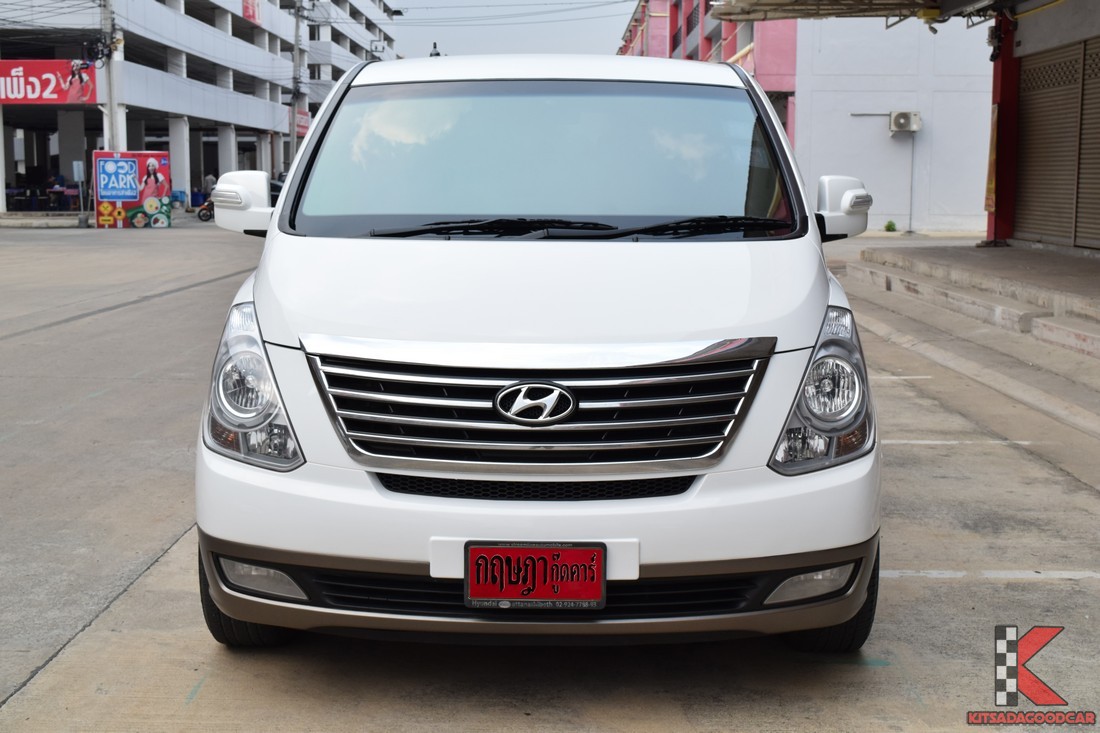 รถม อสอง Hyundai Grand Starex 2 5 ป 12 Vip Wagon At