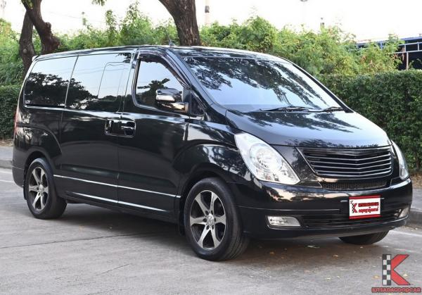 Hyundai H-1 2.5 ( ปี 2011 ) Maesto Deluxe Van