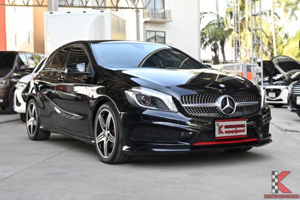 Mercedes-Benz A250 2.0 W176 ( 2014 ) Sport Hatchback