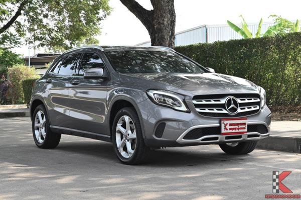 รถมือสอง Mercedes-Benz GLA200 1.6 W156 ( 2020 ) Urban SUV