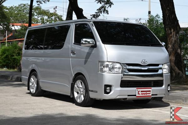 Toyota Hiace 3.0 ตัวเตี้ย ( ปี 2017 ) D4D Van