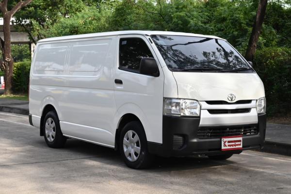 Toyota Hiace 3.0 ตัวเตี้ย (ปี 2014) D4D Van