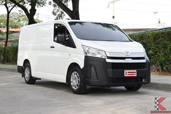 Toyota Hiace 2.8 ( ปี 2021 ) ECO Van