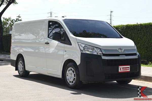 Toyota Hiace 2.8 ( ปี 2020 ) ECO Van