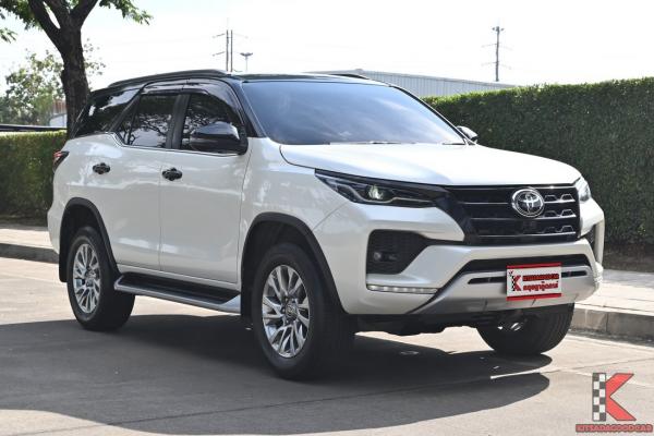 รถมือสอง Toyota Fortuner 2.4 ( 2022 ) V SUV